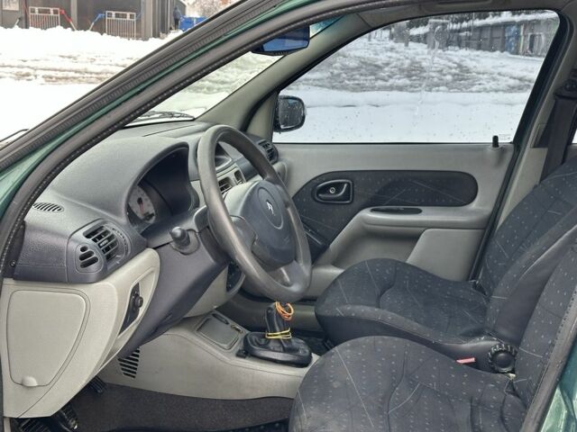 Зеленый Рено Клио, объемом двигателя 1.4 л и пробегом 300 тыс. км за 1750 $, фото 18 на Automoto.ua