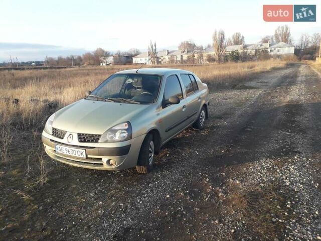 Зеленый Рено Клио, объемом двигателя 1.4 л и пробегом 230 тыс. км за 2600 $, фото 8 на Automoto.ua