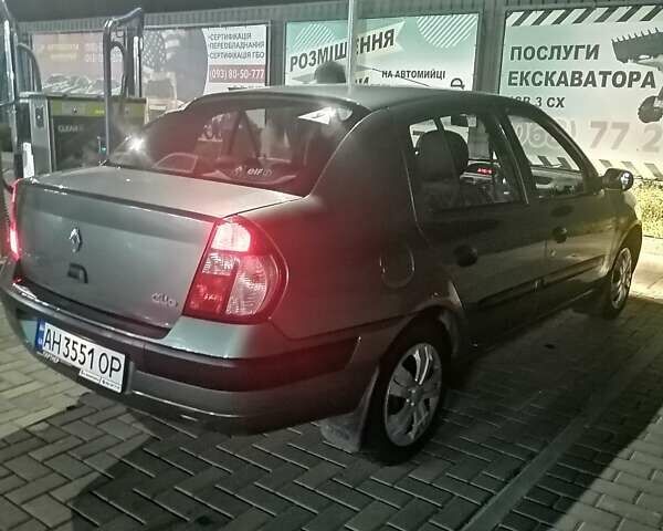 Зеленый Рено Клио, объемом двигателя 1.4 л и пробегом 93 тыс. км за 4300 $, фото 8 на Automoto.ua