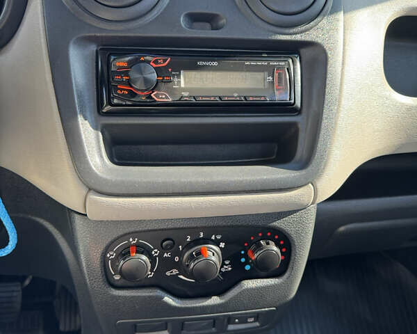 Белый Рено Dokker, объемом двигателя 1.46 л и пробегом 249 тыс. км за 7700 $, фото 10 на Automoto.ua