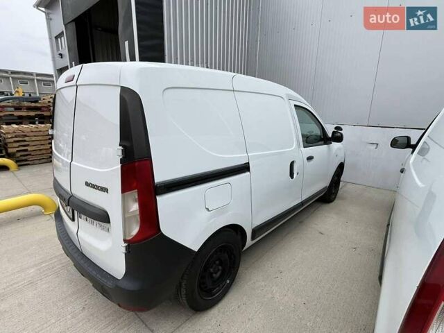 Белый Рено Dokker, объемом двигателя 1.46 л и пробегом 305 тыс. км за 5500 $, фото 1 на Automoto.ua