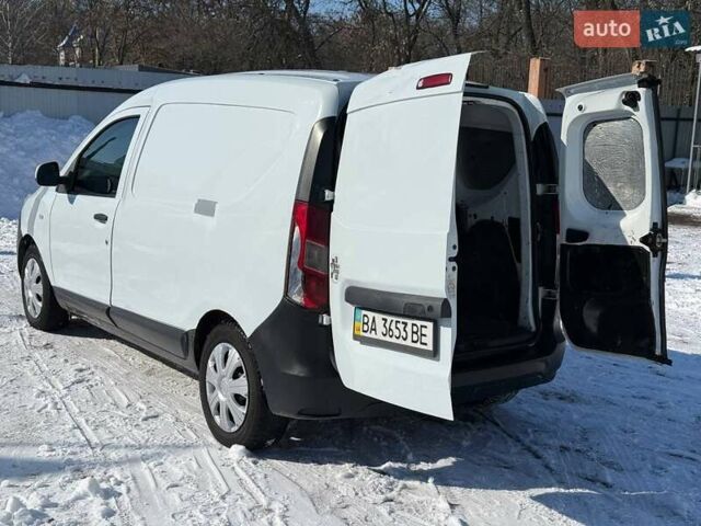 Белый Рено Dokker, объемом двигателя 1.5 л и пробегом 215 тыс. км за 5800 $, фото 6 на Automoto.ua