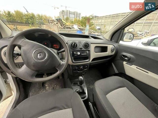 Белый Рено Dokker, объемом двигателя 1.46 л и пробегом 305 тыс. км за 5500 $, фото 5 на Automoto.ua