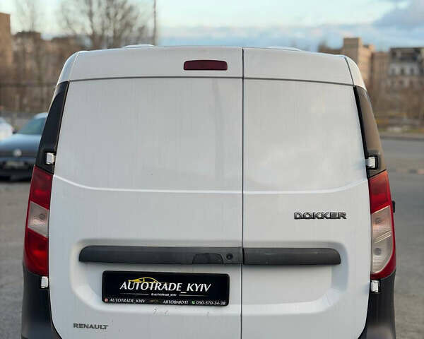 Белый Рено Dokker, объемом двигателя 1.6 л и пробегом 217 тыс. км за 7000 $, фото 4 на Automoto.ua