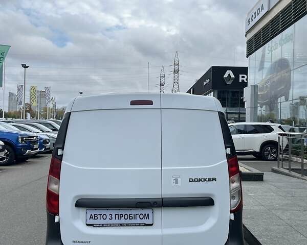 Білий Рено Dokker, об'ємом двигуна 1.5 л та пробігом 258 тис. км за 8842 $, фото 7 на Automoto.ua