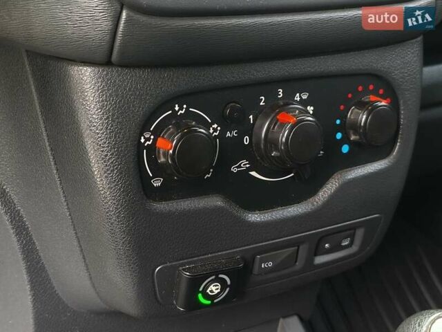 Білий Рено Dokker, об'ємом двигуна 1.6 л та пробігом 136 тис. км за 9200 $, фото 12 на Automoto.ua