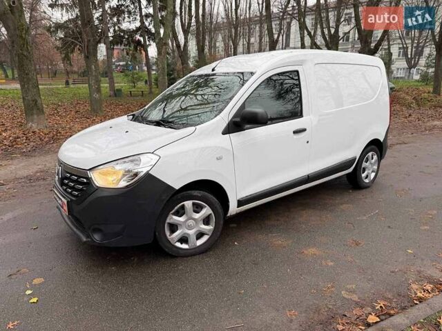 Белый Рено Dokker, объемом двигателя 1.5 л и пробегом 87 тыс. км за 12990 $, фото 9 на Automoto.ua
