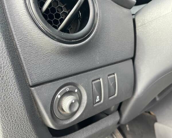 Білий Рено Dokker, об'ємом двигуна 1.5 л та пробігом 204 тис. км за 9191 $, фото 17 на Automoto.ua