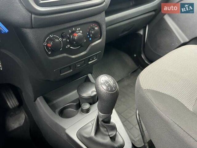 Белый Рено Dokker, объемом двигателя 1.5 л и пробегом 230 тыс. км за 9200 $, фото 22 на Automoto.ua