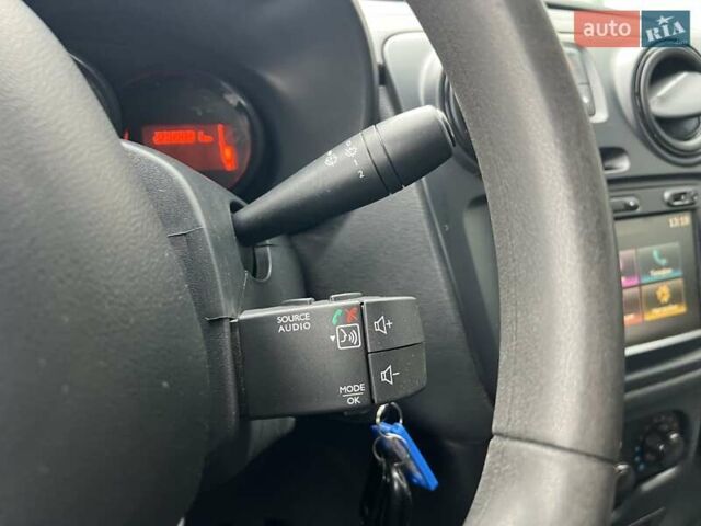 Белый Рено Dokker, объемом двигателя 1.5 л и пробегом 230 тыс. км за 9200 $, фото 20 на Automoto.ua