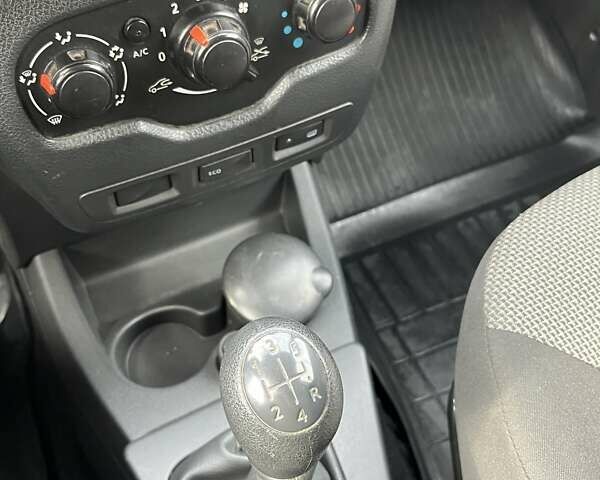 Білий Рено Dokker, об'ємом двигуна 1.5 л та пробігом 204 тис. км за 9191 $, фото 15 на Automoto.ua