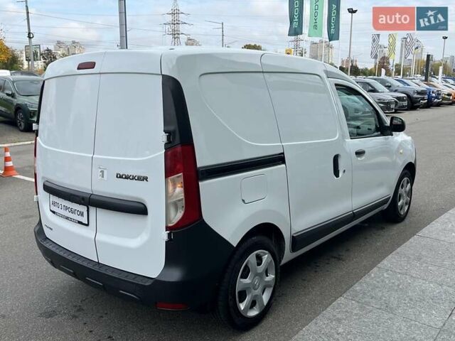 Білий Рено Dokker, об'ємом двигуна 1.5 л та пробігом 204 тис. км за 9191 $, фото 5 на Automoto.ua