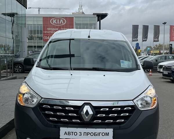 Білий Рено Dokker, об'ємом двигуна 1.5 л та пробігом 204 тис. км за 9191 $, фото 2 на Automoto.ua