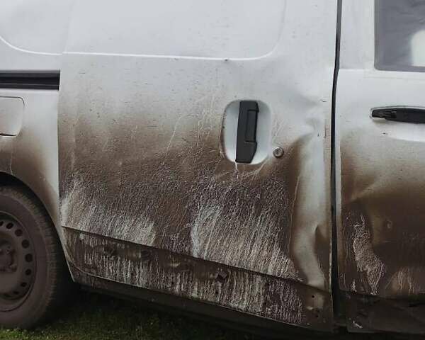 Белый Рено Dokker, объемом двигателя 1.46 л и пробегом 100 тыс. км за 6900 $, фото 9 на Automoto.ua