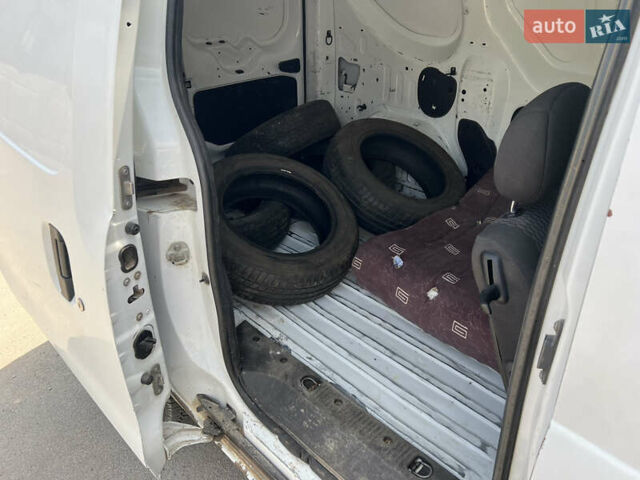 Білий Рено Dokker, об'ємом двигуна 1.46 л та пробігом 230 тис. км за 4500 $, фото 3 на Automoto.ua