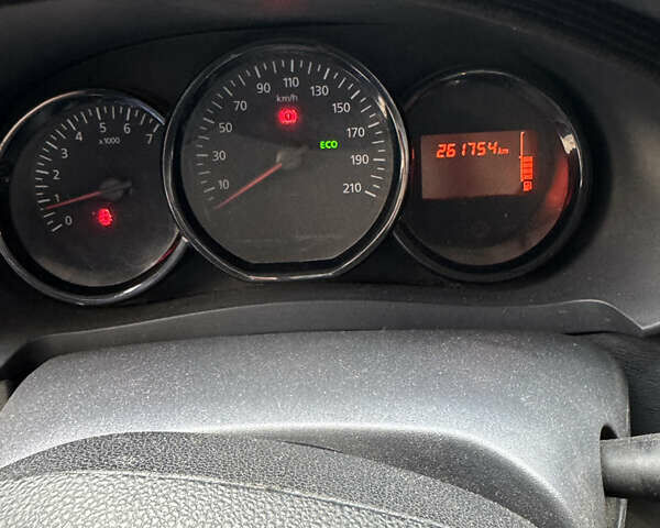 Белый Рено Dokker, объемом двигателя 1.5 л и пробегом 261 тыс. км за 6500 $, фото 6 на Automoto.ua