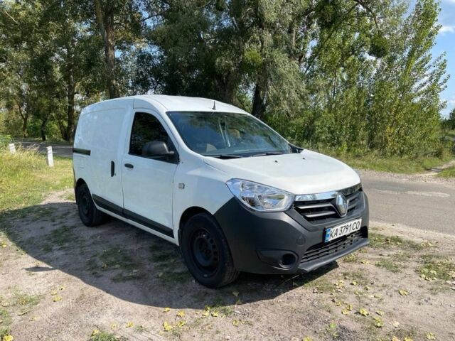 Белый Рено Dokker, объемом двигателя 1.5 л и пробегом 136 тыс. км за 6000 $, фото 1 на Automoto.ua