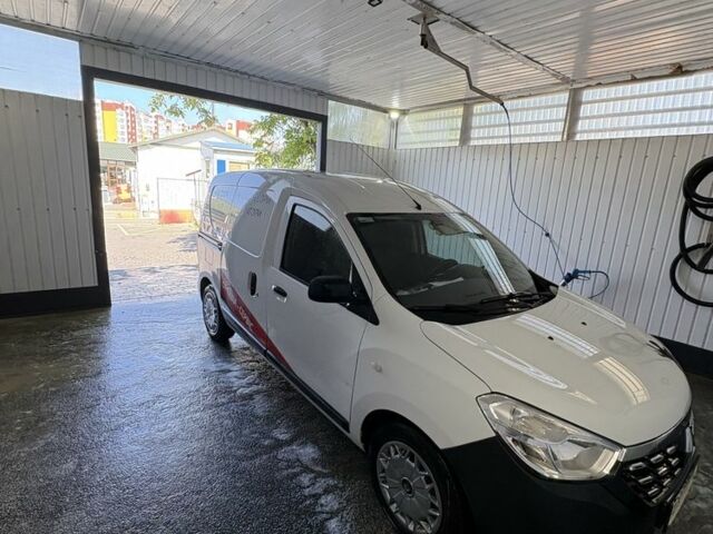 Білий Рено Dokker, об'ємом двигуна 1.5 л та пробігом 221 тис. км за 7500 $, фото 1 на Automoto.ua