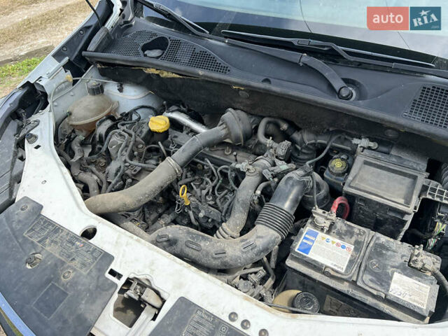 Белый Рено Dokker, объемом двигателя 1.46 л и пробегом 190 тыс. км за 5000 $, фото 7 на Automoto.ua