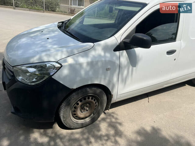 Белый Рено Dokker, объемом двигателя 1.46 л и пробегом 190 тыс. км за 5000 $, фото 1 на Automoto.ua
