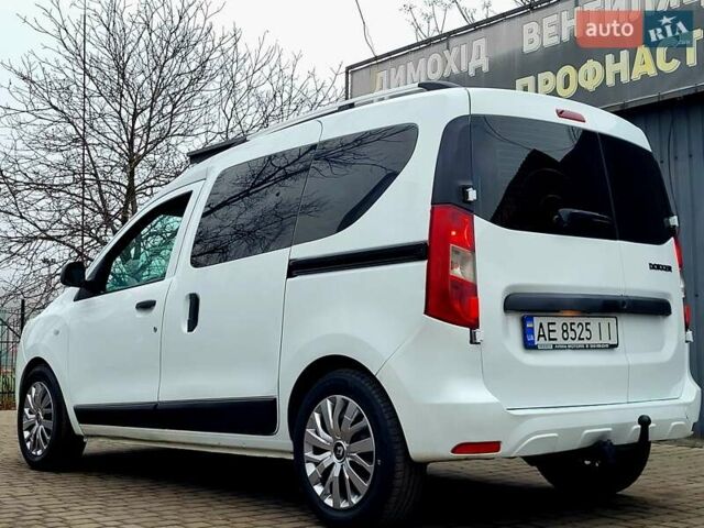 Белый Рено Dokker, объемом двигателя 1.5 л и пробегом 299 тыс. км за 7300 $, фото 14 на Automoto.ua