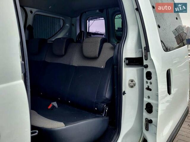 Белый Рено Dokker, объемом двигателя 1.5 л и пробегом 299 тыс. км за 7300 $, фото 15 на Automoto.ua