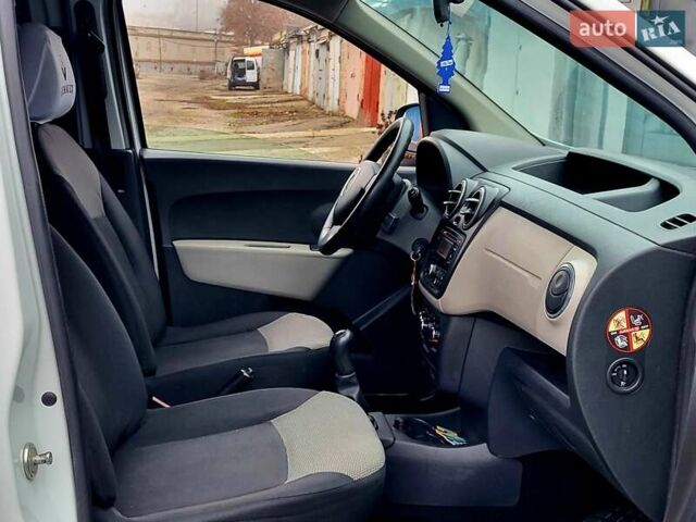 Білий Рено Dokker, об'ємом двигуна 1.5 л та пробігом 299 тис. км за 7300 $, фото 22 на Automoto.ua