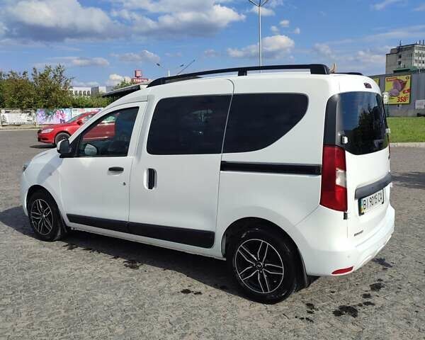 Білий Рено Dokker, об'ємом двигуна 1.5 л та пробігом 109 тис. км за 9800 $, фото 5 на Automoto.ua