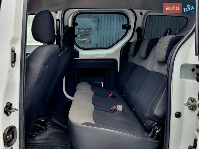 Белый Рено Dokker, объемом двигателя 1.5 л и пробегом 299 тыс. км за 7300 $, фото 11 на Automoto.ua