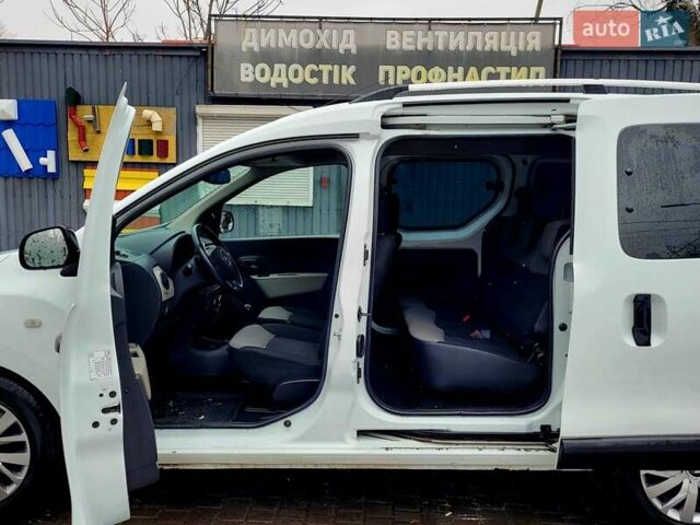 Белый Рено Dokker, объемом двигателя 1.5 л и пробегом 299 тыс. км за 7300 $, фото 13 на Automoto.ua