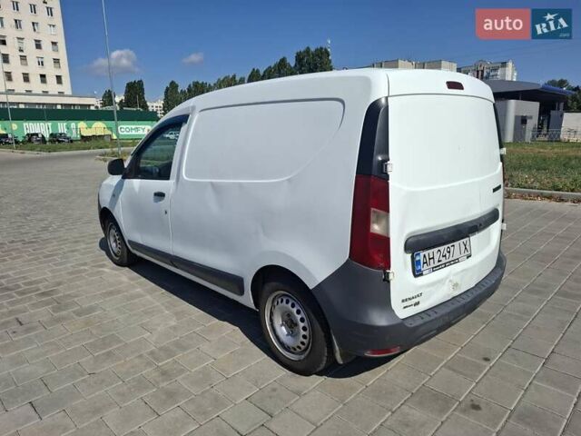 Белый Рено Dokker, объемом двигателя 1.5 л и пробегом 217 тыс. км за 3200 $, фото 3 на Automoto.ua