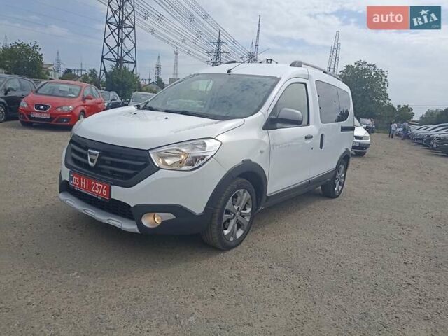 Білий Рено Dokker, об'ємом двигуна 1.5 л та пробігом 235 тис. км за 9700 $, фото 2 на Automoto.ua