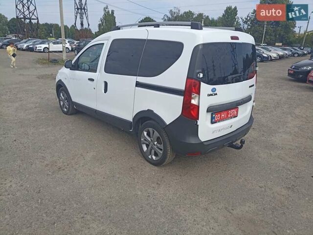 Білий Рено Dokker, об'ємом двигуна 1.5 л та пробігом 235 тис. км за 9700 $, фото 6 на Automoto.ua