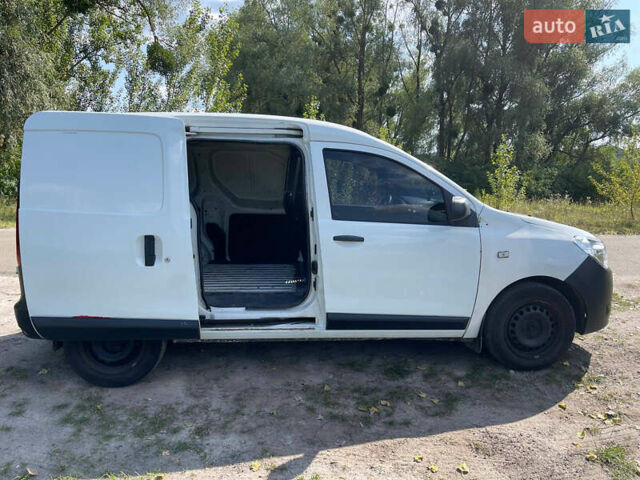 Білий Рено Dokker, об'ємом двигуна 1.46 л та пробігом 136 тис. км за 5600 $, фото 3 на Automoto.ua