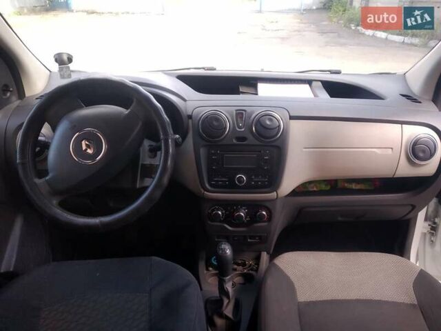 Білий Рено Dokker, об'ємом двигуна 1.46 л та пробігом 300 тис. км за 8500 $, фото 2 на Automoto.ua