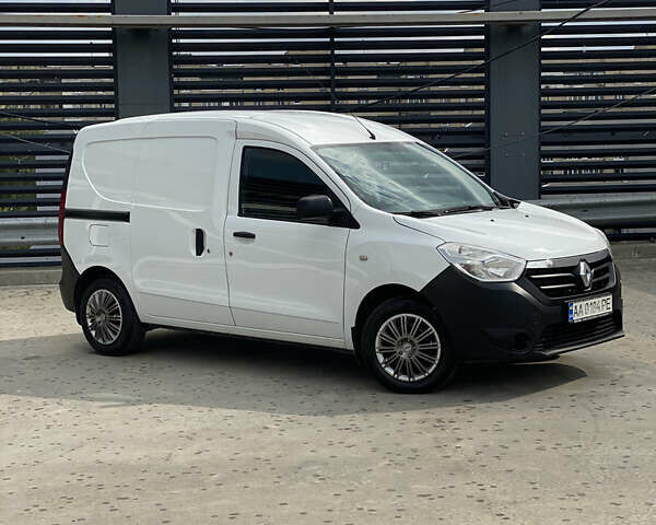 Білий Рено Dokker, об'ємом двигуна 1.6 л та пробігом 217 тис. км за 7800 $, фото 1 на Automoto.ua