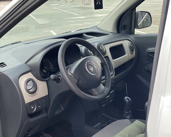 Білий Рено Dokker, об'ємом двигуна 1.6 л та пробігом 217 тис. км за 7800 $, фото 12 на Automoto.ua