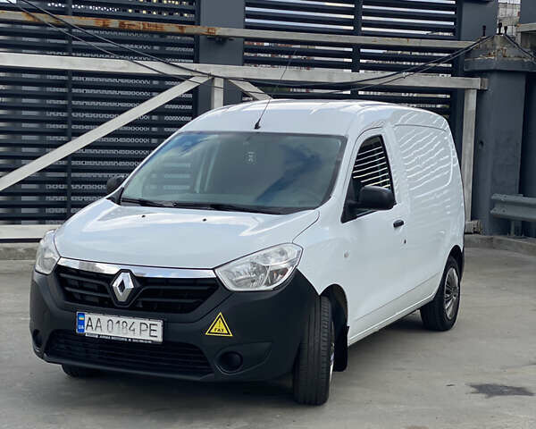 Білий Рено Dokker, об'ємом двигуна 1.6 л та пробігом 217 тис. км за 7800 $, фото 2 на Automoto.ua