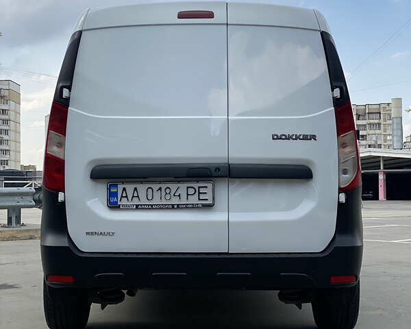 Білий Рено Dokker, об'ємом двигуна 1.6 л та пробігом 217 тис. км за 7800 $, фото 5 на Automoto.ua