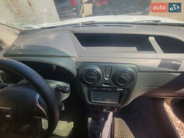 Белый Рено Dokker, объемом двигателя 1.5 л и пробегом 260 тыс. км за 2500 $, фото 12 на Automoto.ua