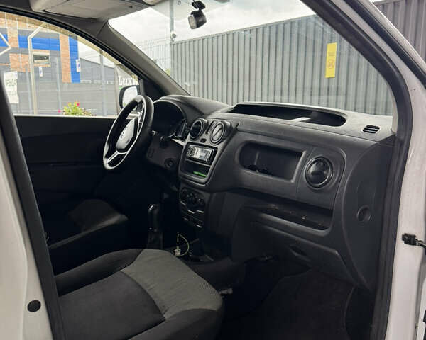 Білий Рено Dokker, об'ємом двигуна 14.86 л та пробігом 241 тис. км за 7500 $, фото 13 на Automoto.ua