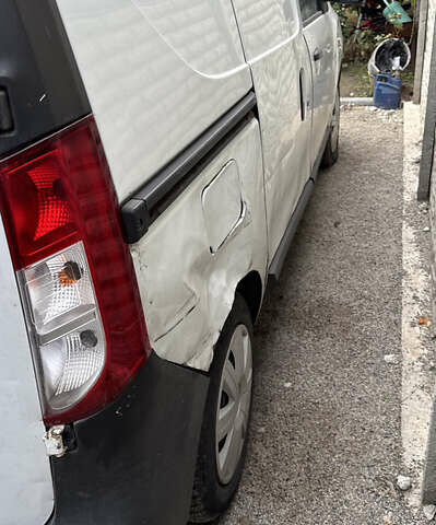 Белый Рено Dokker, объемом двигателя 1.5 л и пробегом 214 тыс. км за 4850 $, фото 1 на Automoto.ua