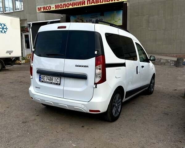 Білий Рено Dokker, об'ємом двигуна 1.5 л та пробігом 300 тис. км за 9500 $, фото 21 на Automoto.ua