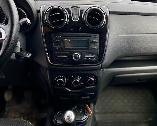 Білий Рено Dokker, об'ємом двигуна 1.5 л та пробігом 300 тис. км за 9500 $, фото 10 на Automoto.ua