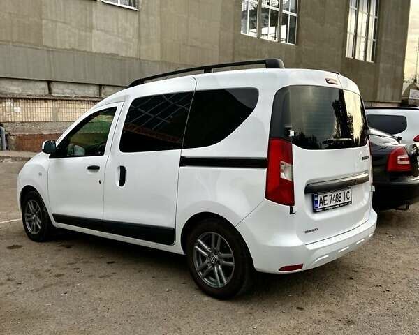 Білий Рено Dokker, об'ємом двигуна 1.5 л та пробігом 300 тис. км за 9500 $, фото 18 на Automoto.ua