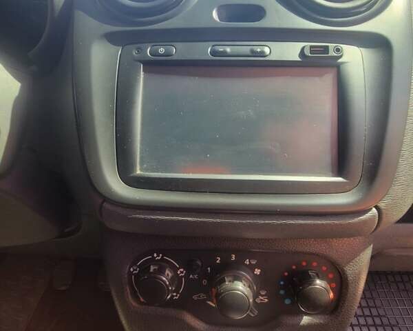 Белый Рено Dokker, объемом двигателя 1.5 л и пробегом 260 тыс. км за 2500 $, фото 14 на Automoto.ua