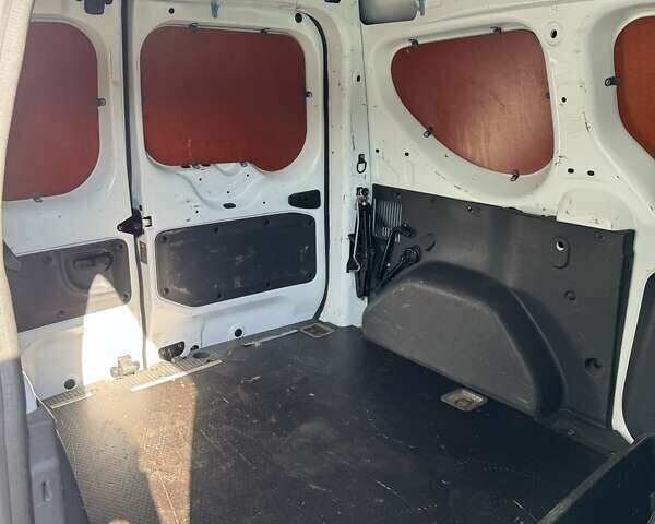 Белый Рено Dokker, объемом двигателя 1.5 л и пробегом 81 тыс. км за 9500 $, фото 8 на Automoto.ua