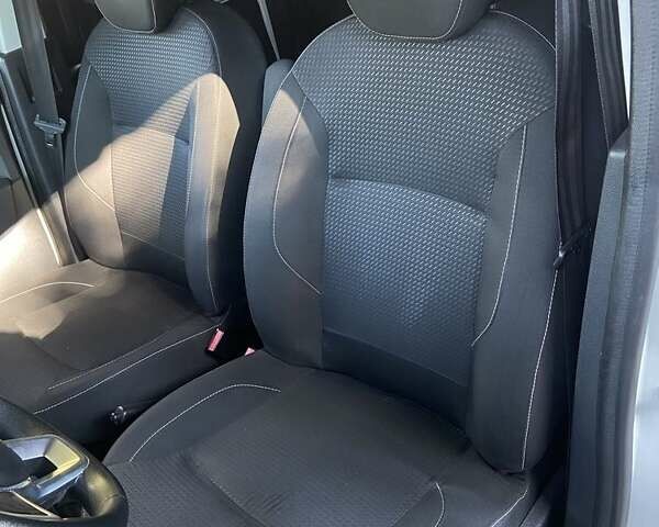 Білий Рено Dokker, об'ємом двигуна 1.5 л та пробігом 300 тис. км за 9500 $, фото 13 на Automoto.ua