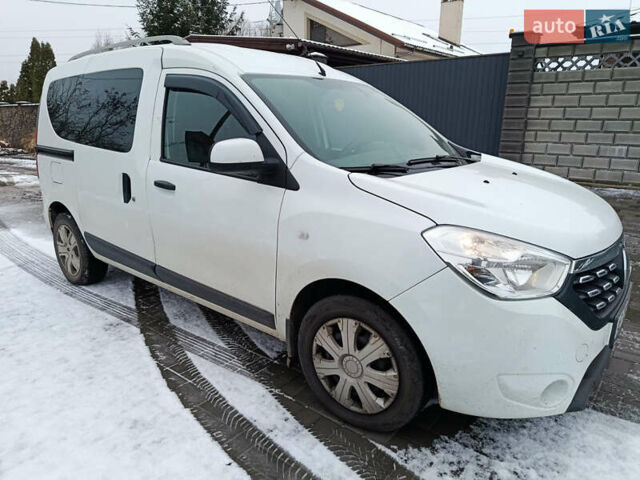 Білий Рено Dokker, об'ємом двигуна 1.46 л та пробігом 206 тис. км за 10000 $, фото 3 на Automoto.ua