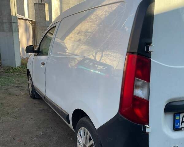 Белый Рено Dokker, объемом двигателя 1.6 л и пробегом 193 тыс. км за 7500 $, фото 6 на Automoto.ua
